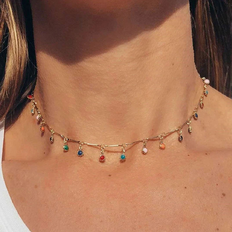 Colar Choker com Pingente e Tassel Colorido