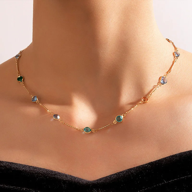 Colar Choker com Pingente e Tassel Colorido